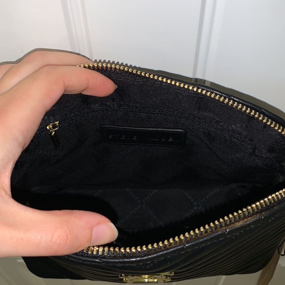Steve Madden Chevron Leather Crossbody Bag - Picture 9 of 16